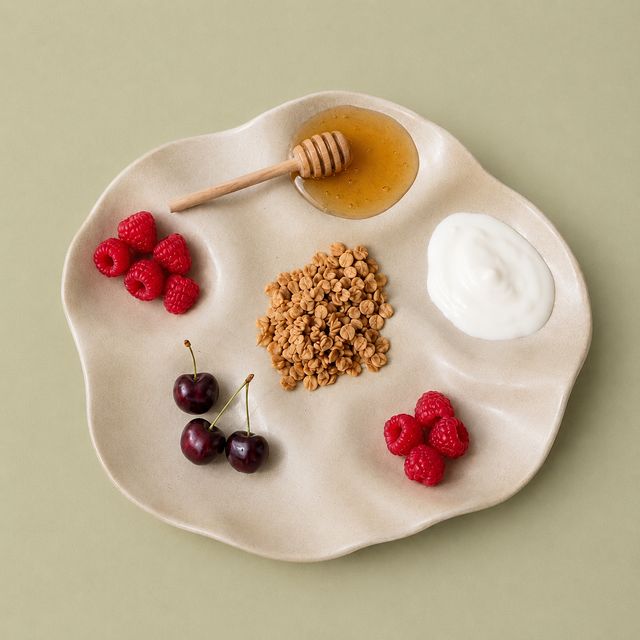Plateau Calcaire Ovale Rond dressé brunch — Orbel Studio